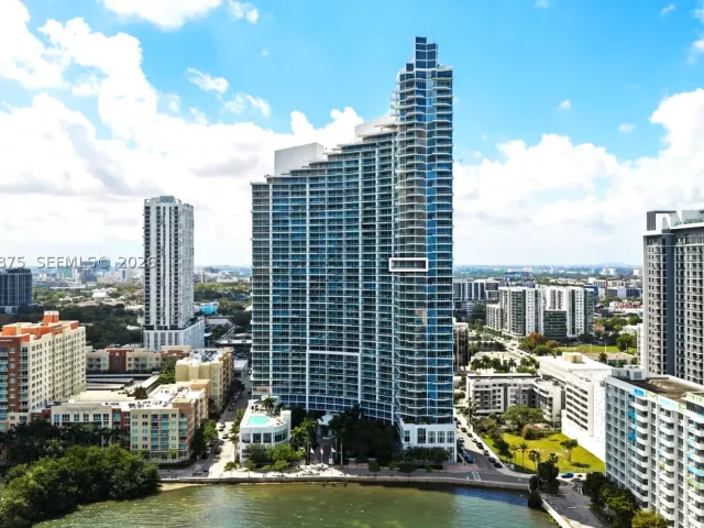 3-bedroom condo for sale in Miami - 2020 N Bayshore Dr 2502 - MondialRealty