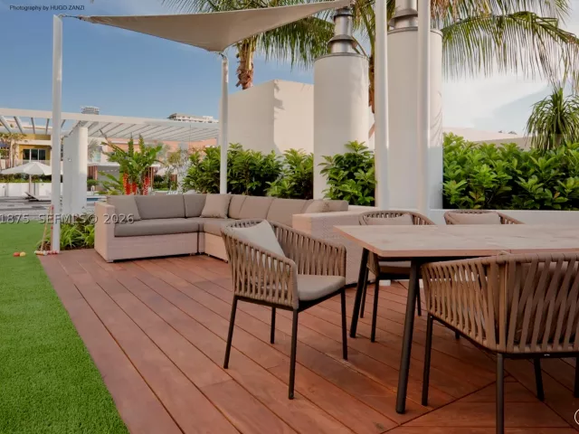 3-bedroom condo for sale in Miami - 2020 N Bayshore Dr 2502 - MondialRealty