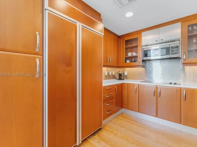 3-bedroom condo for sale in Aventura - 19400 Turnberry Way 2011 - MondialRealty