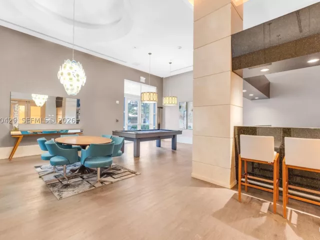 3-bedroom condo for sale in Aventura - 19400 Turnberry Way 2011 - MondialRealty