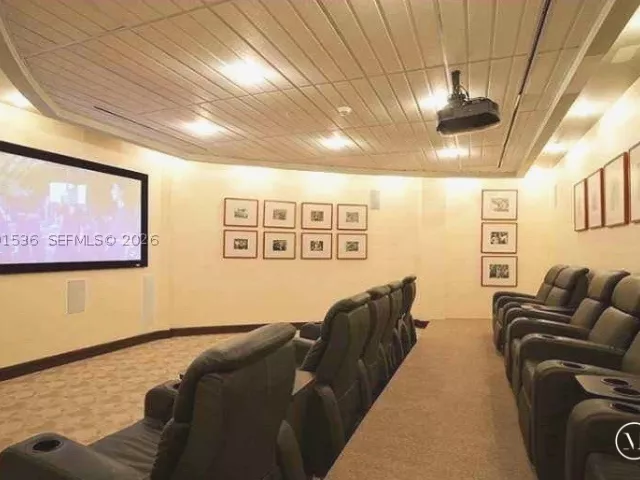 1-bedroom condo for sale in Miami - 244 Biscayne Blvd 1605 - MondialRealty