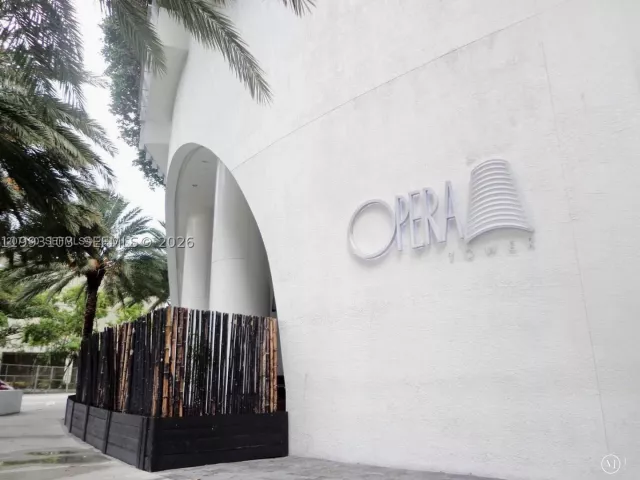 2-bedroom condo for rent in Miami - 1750 N Bayshore Dr 2401 - MondialRealty