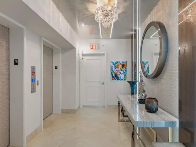 3-bedroom condo for rent in Hollywood - 3101 S Ocean Drive 901 - MondialRealty