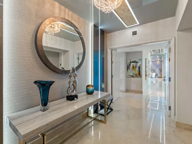 3-bedroom condo for rent in Hollywood - 3101 S Ocean Drive 901 - MondialRealty