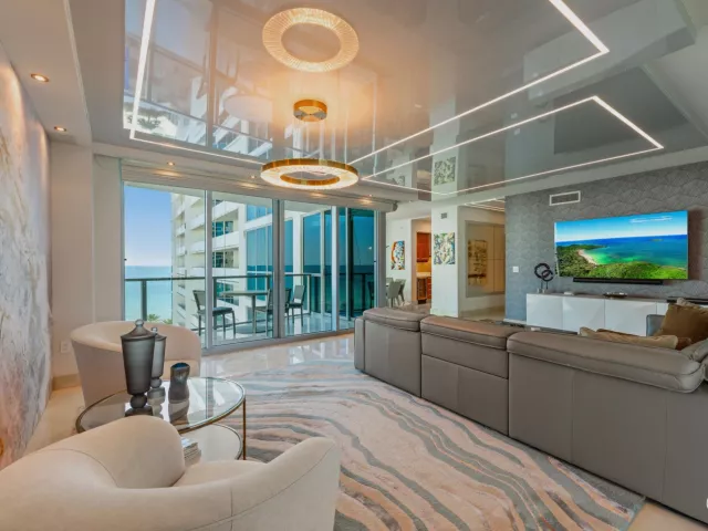3-bedroom condo for rent in Hollywood - 3101 S Ocean Drive 901 - MondialRealty