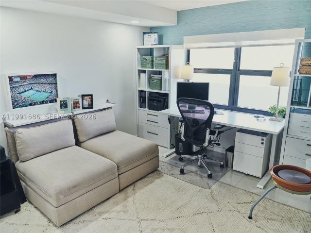 2-bedroom condo for sale in Fort Lauderdale - 1905 N Ocean Blvd PHA - MondialRealty