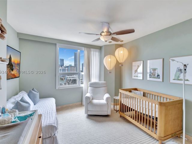 2-bedroom condo for rent in Miami - 848 Brickell Key Dr 2605 - MondialRealty