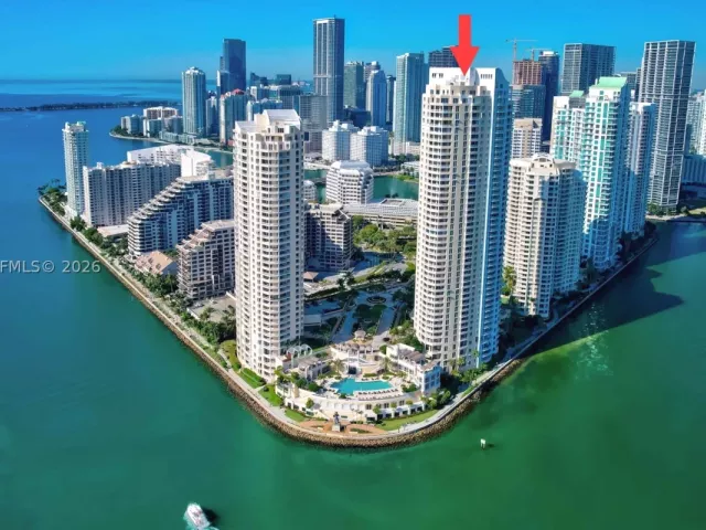 2-bedroom condo for rent in Miami - 848 Brickell Key Dr 2605 - MondialRealty