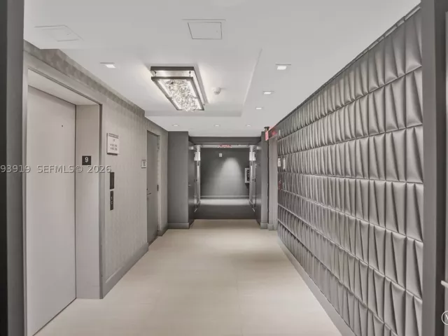 3-bedroom condo for sale in Sunny Isles Beach - 300 Sunny Isles Blvd 4-903 - MondialRealty