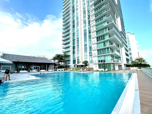 3-bedroom condo for sale in Sunny Isles Beach - 300 Sunny Isles Blvd 4-903 - MondialRealty