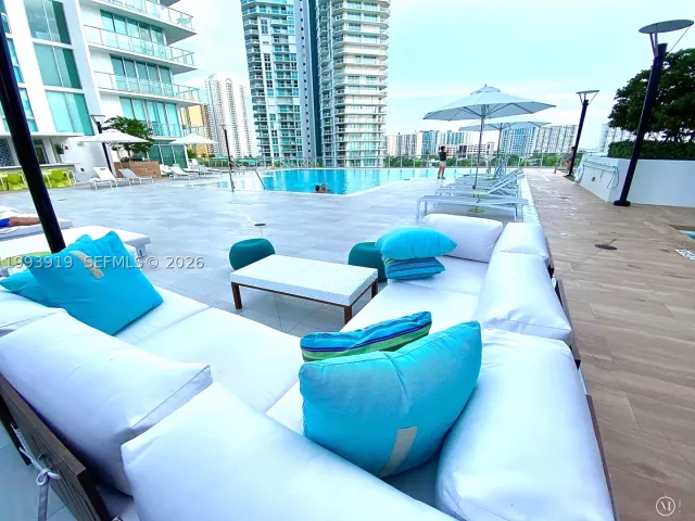 3-bedroom condo for sale in Sunny Isles Beach - 300 Sunny Isles Blvd 4-903 - MondialRealty