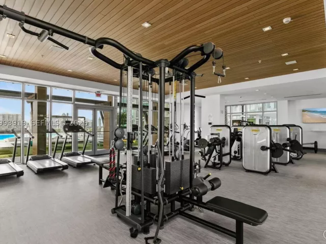 3-bedroom condo for sale in Sunny Isles Beach - 300 Sunny Isles Blvd 4-903 - MondialRealty