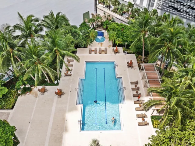 3-bedroom condo for sale in Fort Lauderdale - 347 N New River Drive E 1509 - MondialRealty