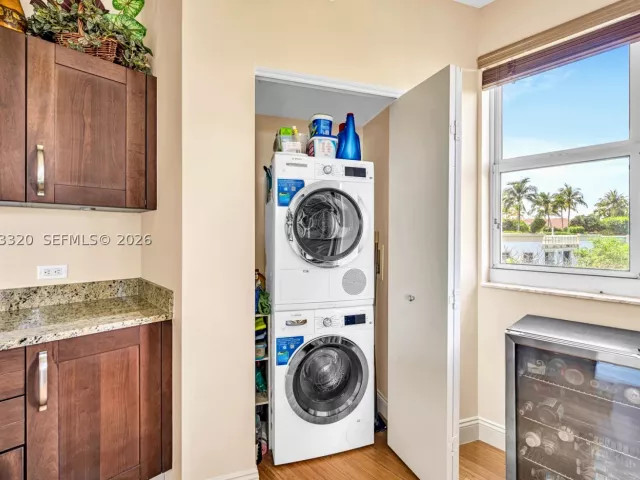 2-bedroom condo for sale in Aventura - 20000 E Country Club Dr 508 - MondialRealty