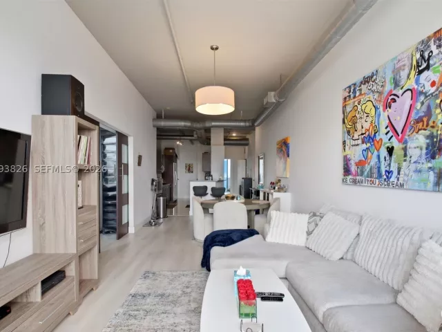 3-bedroom condo for sale in Aventura - 3029 NE 188th St 904 - MondialRealty