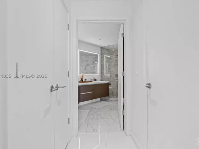 1-bedroom condo for sale in Miami - 851 NE 1st Ave 1205 - MondialRealty