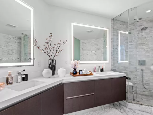 1-bedroom condo for sale in Miami - 851 NE 1st Ave 1205 - MondialRealty