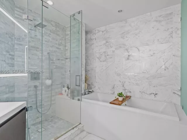 1-bedroom condo for sale in Miami - 851 NE 1st Ave 1205 - MondialRealty