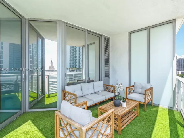 1-bedroom condo for sale in Miami - 851 NE 1st Ave 1205 - MondialRealty