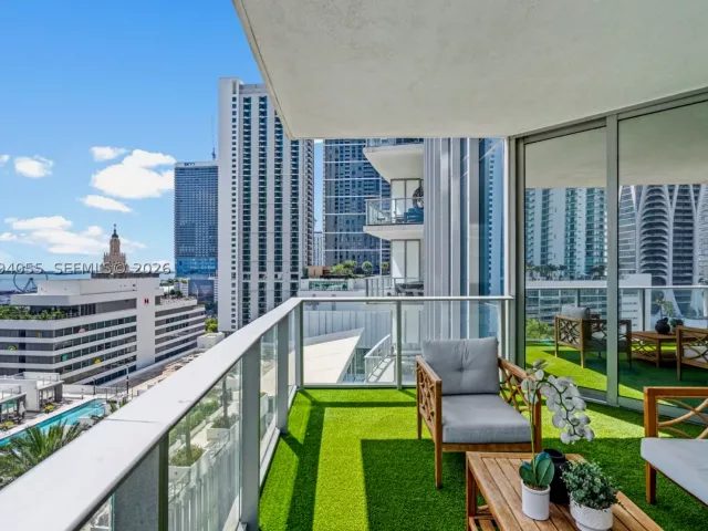 1-bedroom condo for sale in Miami - 851 NE 1st Ave 1205 - MondialRealty
