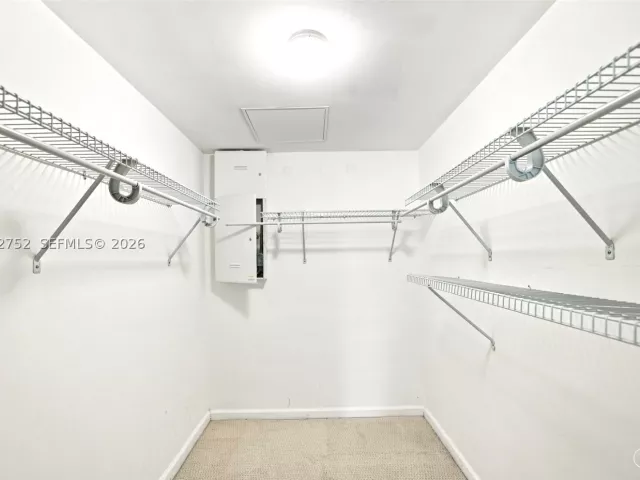 1-bedroom condo for rent in Bal Harbour - 10275 Collins Ave 1107 - MondialRealty