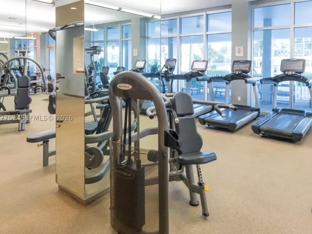 1-bedroom condo for rent in Bal Harbour - 10275 Collins Ave 1107 - MondialRealty