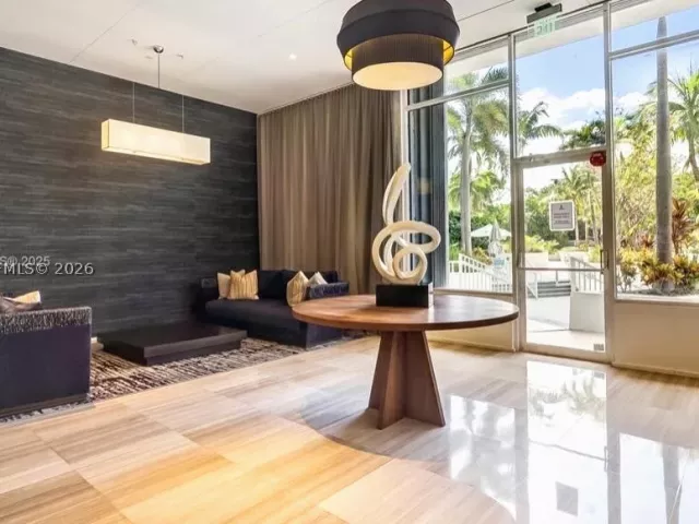2-bedroom condo for sale in Sunny Isles Beach - 100 Bayview Dr 507 - MondialRealty