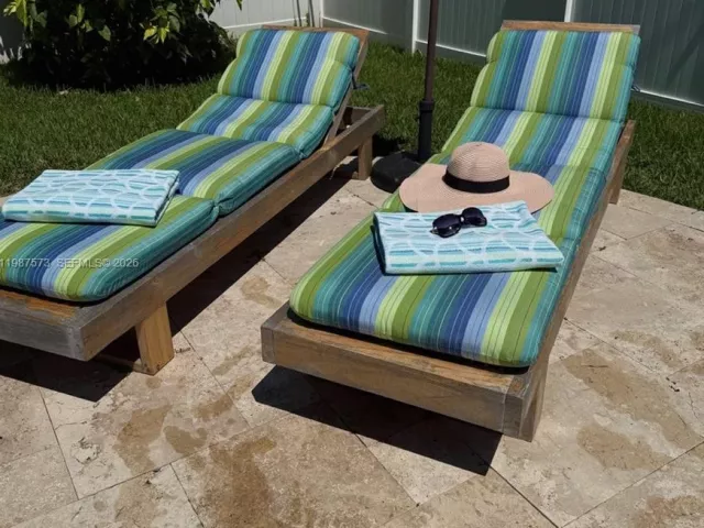 2-bedroom home for sale in Hollywood - 1411 Harding St - MondialRealty