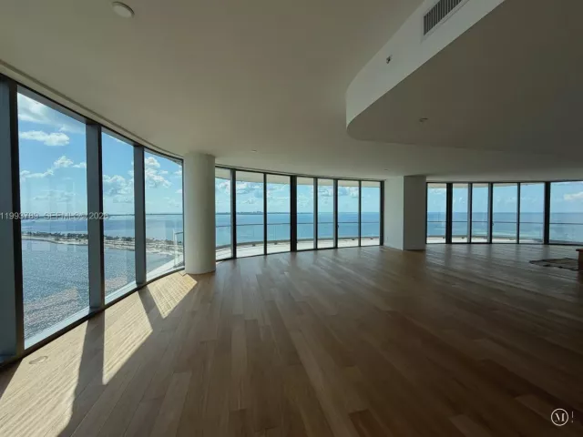 5-bedroom condo for sale in Miami - 175 SE 25th Rd 2101 - MondialRealty