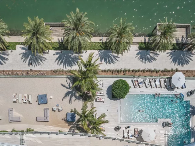 3-bedroom condo for sale in Miami -  - MondialRealty