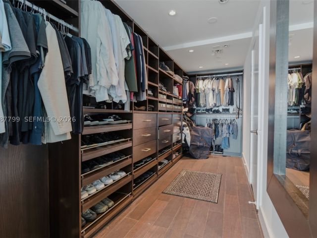 2-bedroom condo for sale in Miami - 900 Biscayne Blvd 4308 - MondialRealty