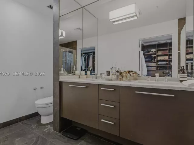 2-bedroom condo for rent in Miami - 900 Biscayne Blvd 4308 - MondialRealty