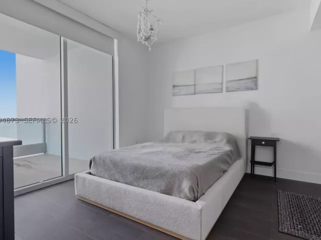 2-bedroom condo for rent in Miami - 900 Biscayne Blvd 4308 - MondialRealty