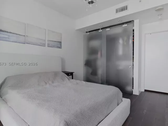 2-bedroom condo for rent in Miami - 900 Biscayne Blvd 4308 - MondialRealty