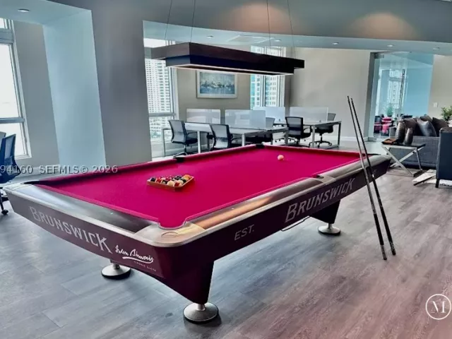 2-bedroom condo for sale in Miami - 300 S Biscayne Blvd T-2012 - MondialRealty