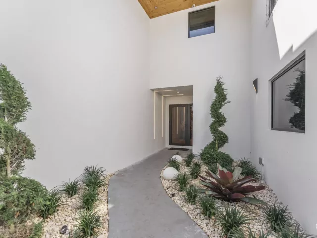 3-bedroom home for sale in Delray Beach - 1690 S Ocean Boulevard - MondialRealty