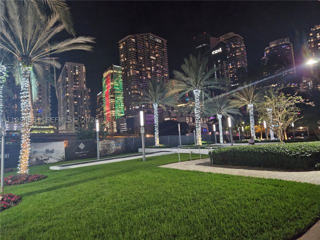 2-bedroom condo for sale in Miami - 350 S Miami Ave 2714 - MondialRealty