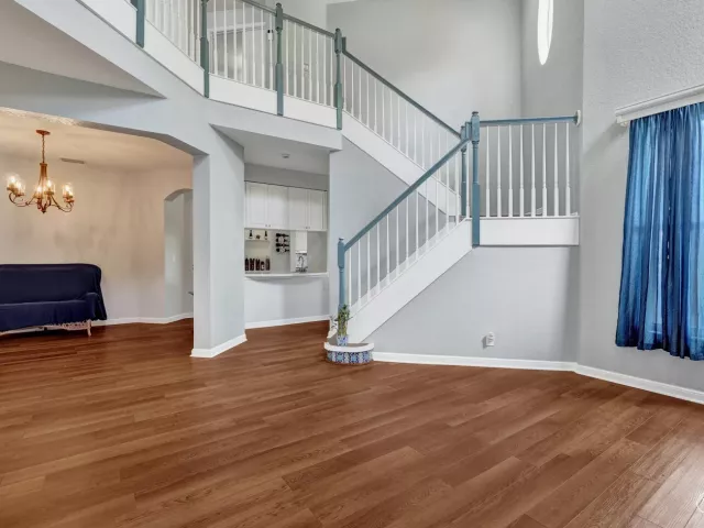 5-bedroom home for sale in West Palm Beach - 6591 Traveler Road - MondialRealty