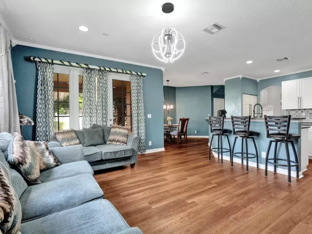 5-bedroom home for sale in West Palm Beach - 6591 Traveler Road - MondialRealty