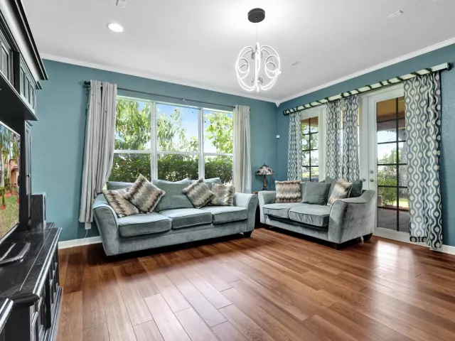 5-bedroom home for sale in West Palm Beach - 6591 Traveler Road - MondialRealty