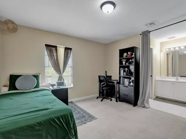 5-bedroom home for sale in West Palm Beach - 6591 Traveler Road - MondialRealty