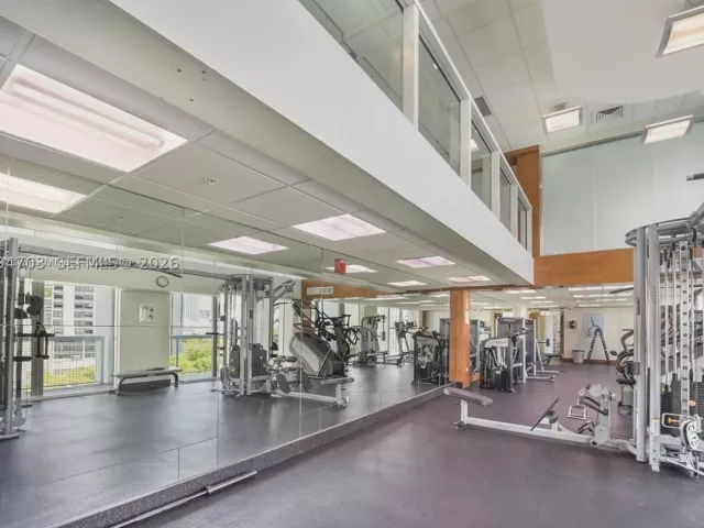 1-bedroom condo for sale in Miami - 41 SE 5th St 1306 - MondialRealty