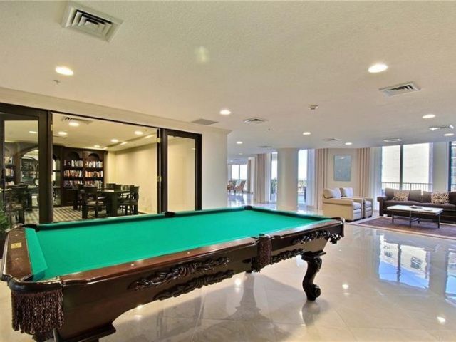 2-bedroom condo for sale in Fort Lauderdale - 100 S Birch Road 1703f - MondialRealty