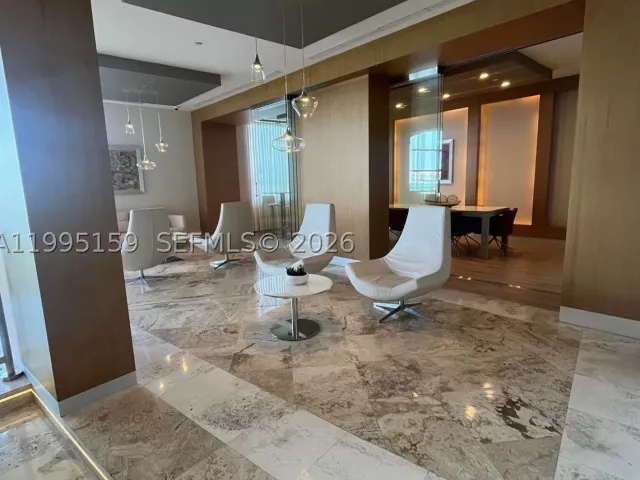 2-bedroom condo for sale in Miami - 808 Brickell Key Dr 2002 - MondialRealty