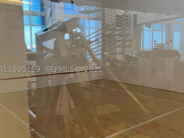 2-bedroom condo for sale in Miami - 808 Brickell Key Dr 2002 - MondialRealty