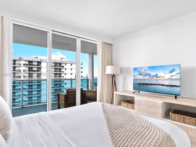 3-bedroom condo for rent in Miami Beach -  - MondialRealty