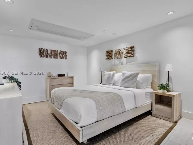 3-bedroom condo for rent in Miami Beach -  - MondialRealty