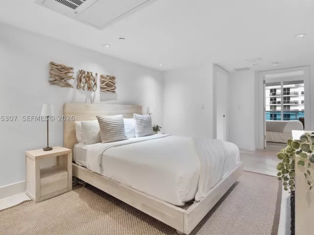 3-bedroom condo for rent in Miami Beach -  - MondialRealty