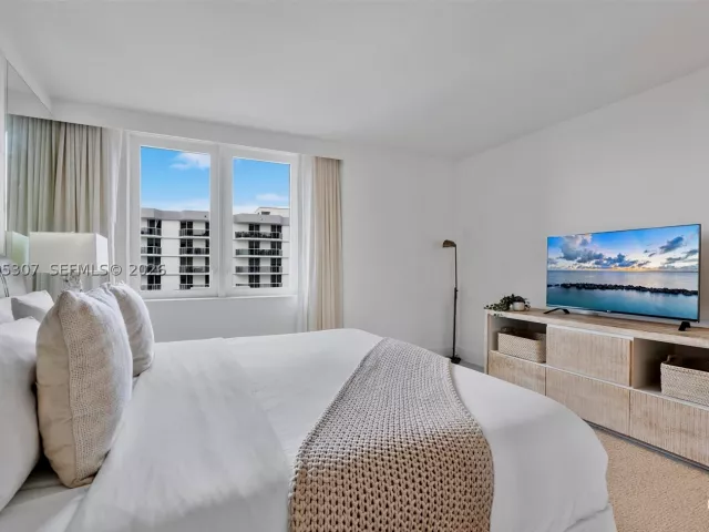 3-bedroom condo for rent in Miami Beach -  - MondialRealty