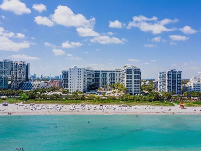 3-bedroom condo for rent in Miami Beach -  - MondialRealty